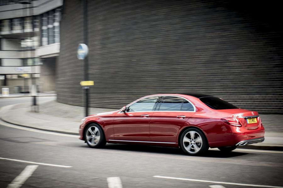  Mercedes-Benz E220 d SE 2016 года  (UK) (фото 3 из 10)